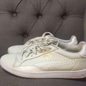 Puma tennis shoes used, but in good condition